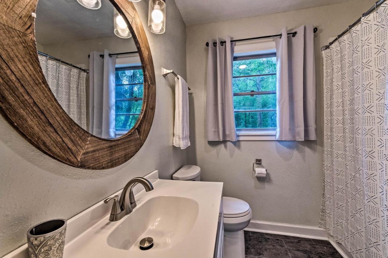 Centrally Located Hot Springs Home With Deck! エクステリア 写真