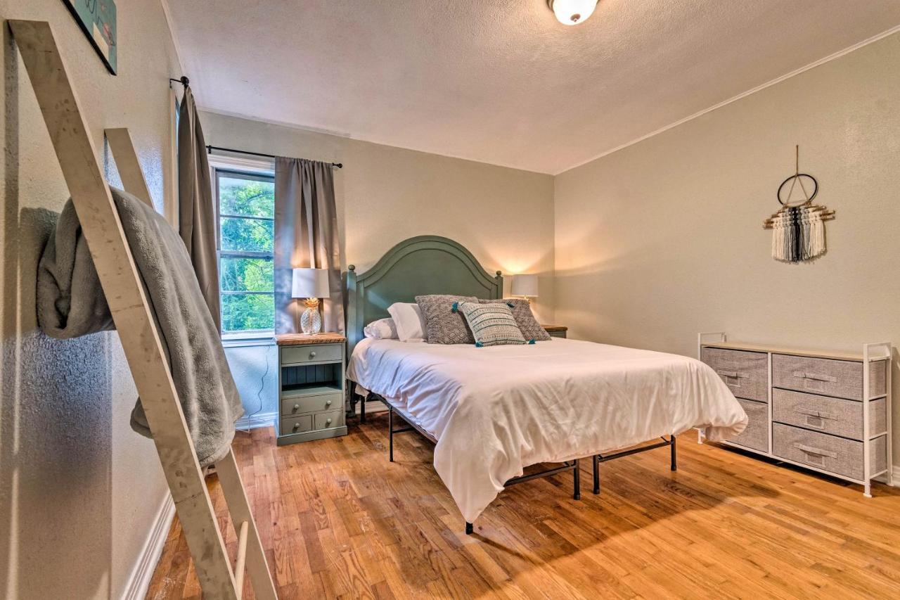 Centrally Located Hot Springs Home With Deck! エクステリア 写真