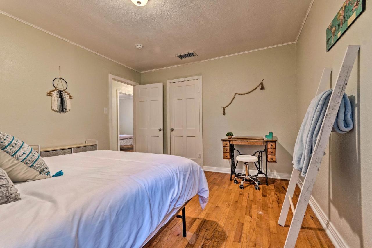 Centrally Located Hot Springs Home With Deck! エクステリア 写真