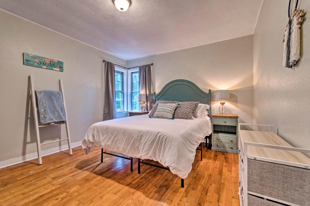 Centrally Located Hot Springs Home With Deck! エクステリア 写真
